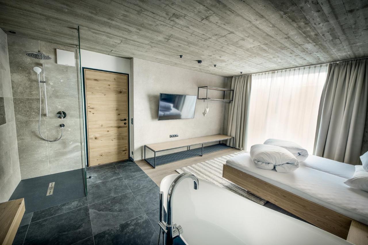 Glanz & Glory Appartements Laengenfeld מראה חיצוני תמונה